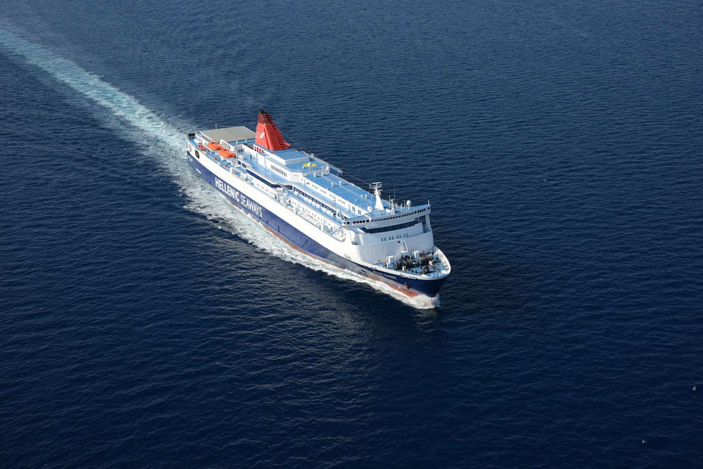 Χίος: Δεν μπορεί να δέσει στο λιμάνι το «Νήσος Σάμος» λόγω ισχυρών βοριάδων