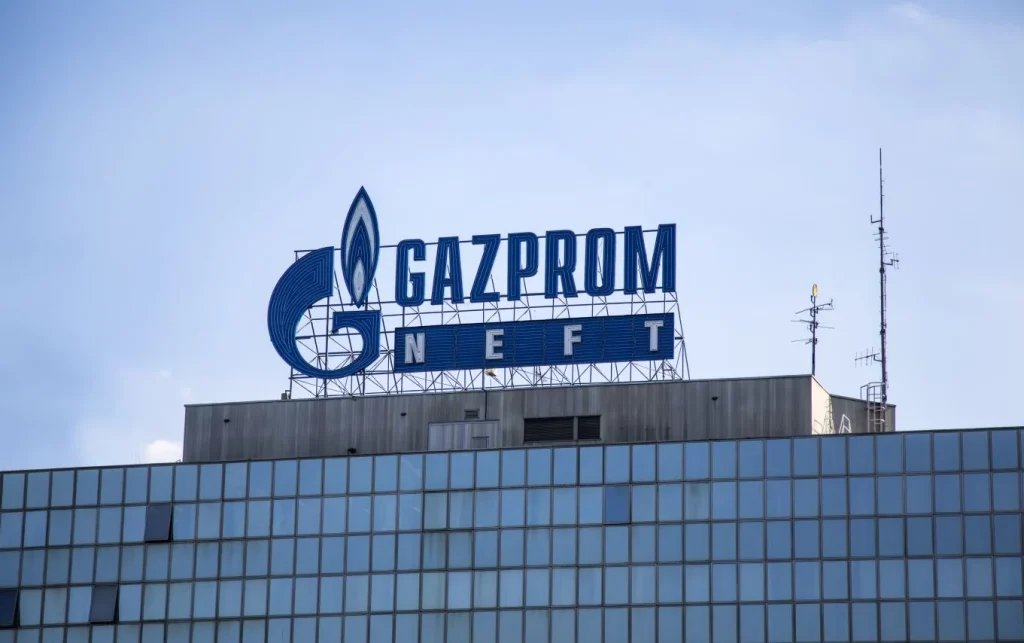 Gazprom: Σχεδόν οι μισοί πελάτες της έχουν ανοίξει λογαριασμούς για να πληρώσουν σε ρούβλια
