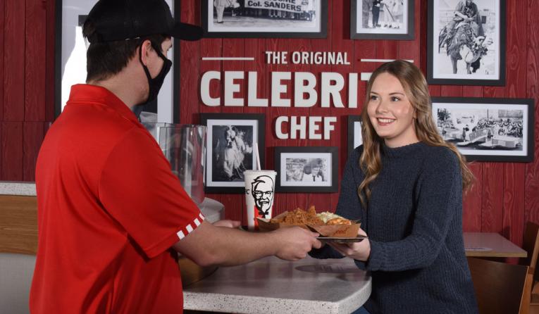 ΗΠΑ: Υπάλληλος των KFC έσωσε γυναίκα που ήταν θύμα απαγωγής (βιντεο)