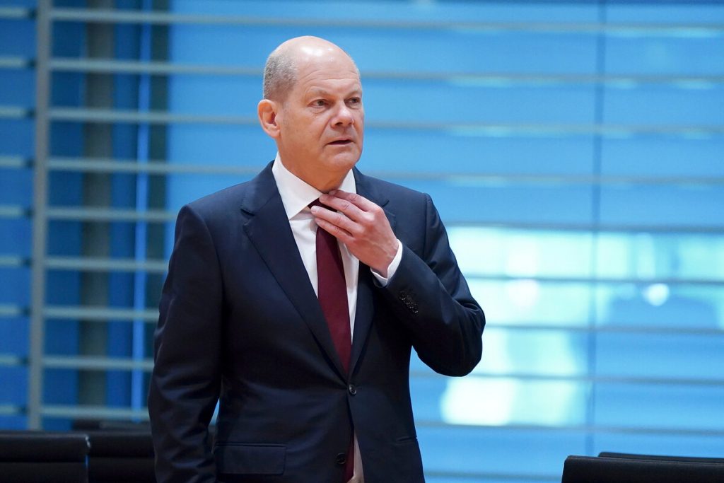 Ο.Σολτς: «Ο Πούτιν πιστεύει ότι μπορεί να υπαγορεύσει μια διευθέτηση στην Ουκρανία αλλά κάνει λάθος»