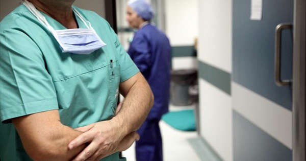 Τα 21 έφτασαν τα κρούσματα ευλογιάς των πιθήκων στην Ισπανία