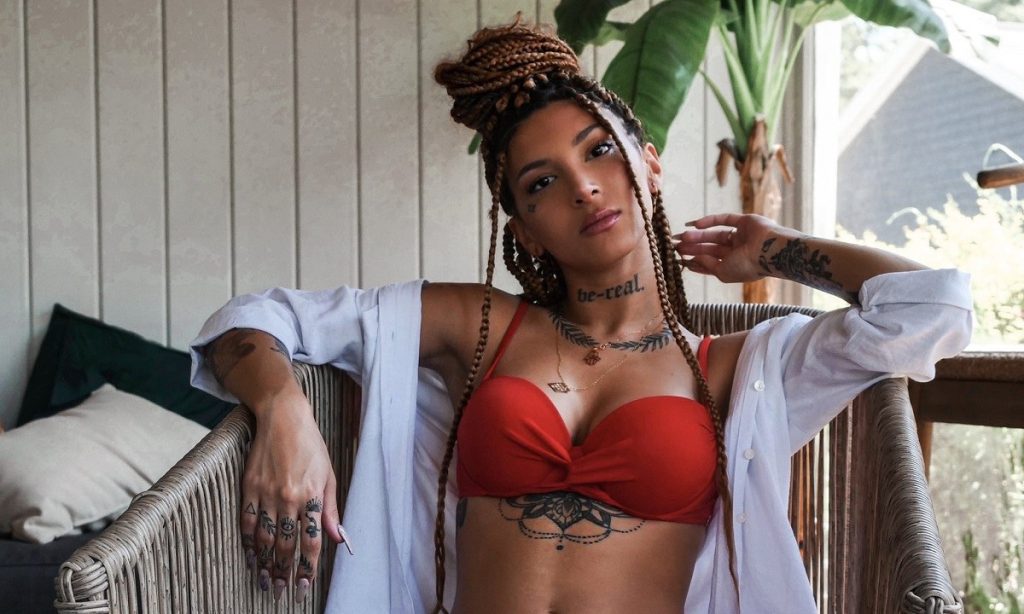 Μπερίλ: Η «καυτή» σύντροφος του ΜακΚίσικ που αναστάτωσε το Βελιγράδι (φωτο)