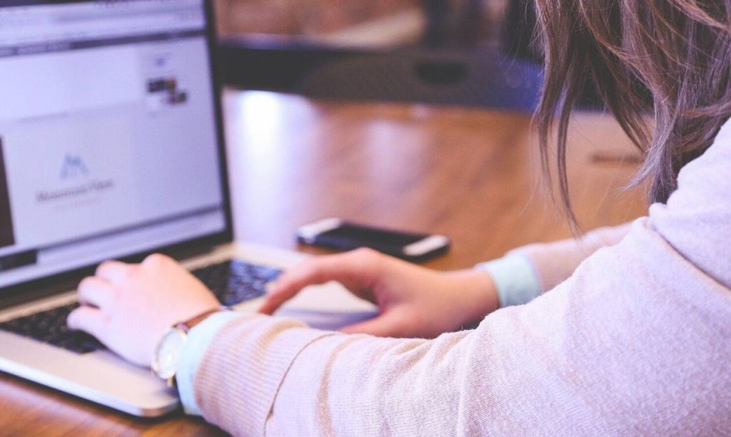 Κατεβάζoυν «ρολά» οι υπηρεσίες του asep.gr για αιτήσεις και Μητρώο λόγω Taxisnet