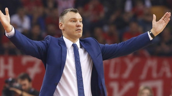 Ο Σ.Γιασικεβίτσιους υποκλίθηκε στον κόσμο του Ολυμπιακού – Γέμισε η Stark Arena