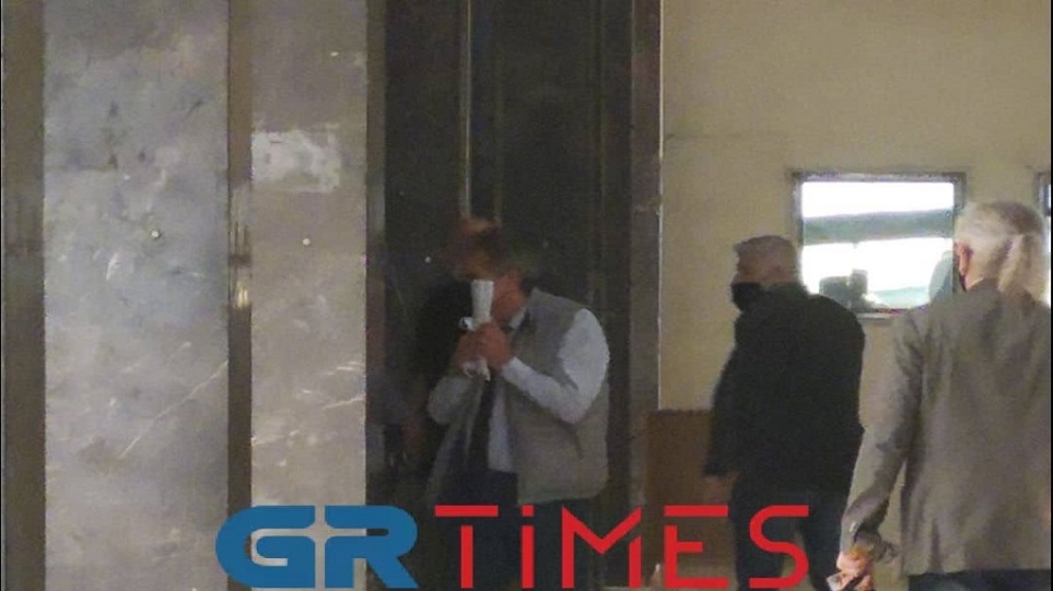 Θεσσαλονίκη: Ελεύθεροι ο αντιδήμαρχος, ο λογιστής κι ο εφοριακός για την υπόθεση με το «φακελάκι»