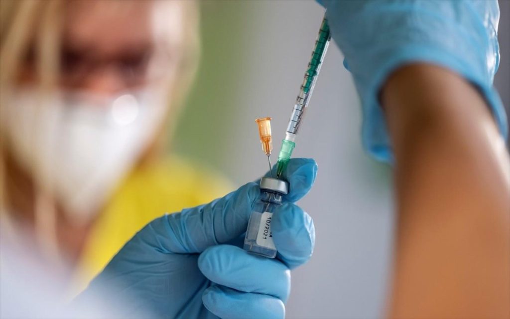 Η καθιστική ζωή επηρεάζει αρνητικά την αποτελεσματικότητα των εμβολίων σύμφωνα με έρευνα