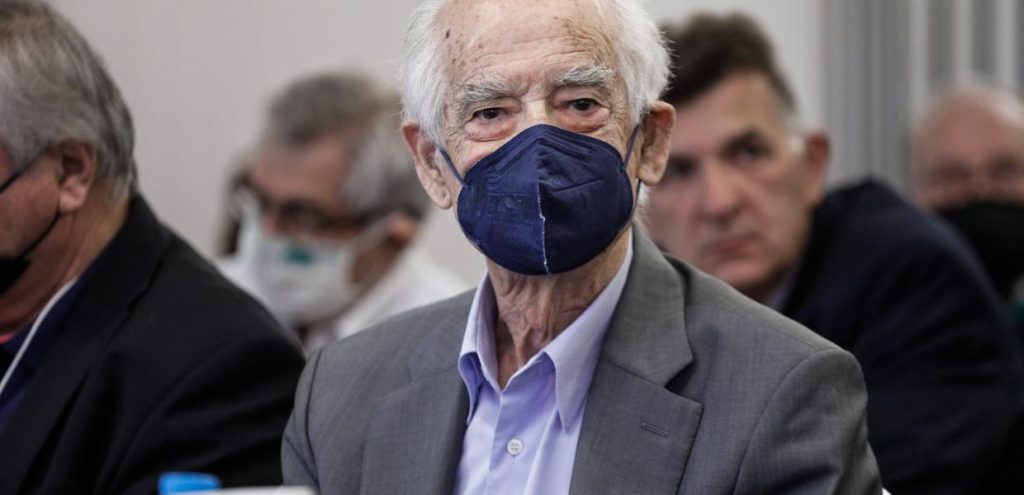 ΠΑΣΟΚ: Ο Κακλαμάνης «κάρφωσε» όσους πήγαν στον ΣΥΡΙΖΑ – «Κάθε σπίτι έχει τον απόπατό του»