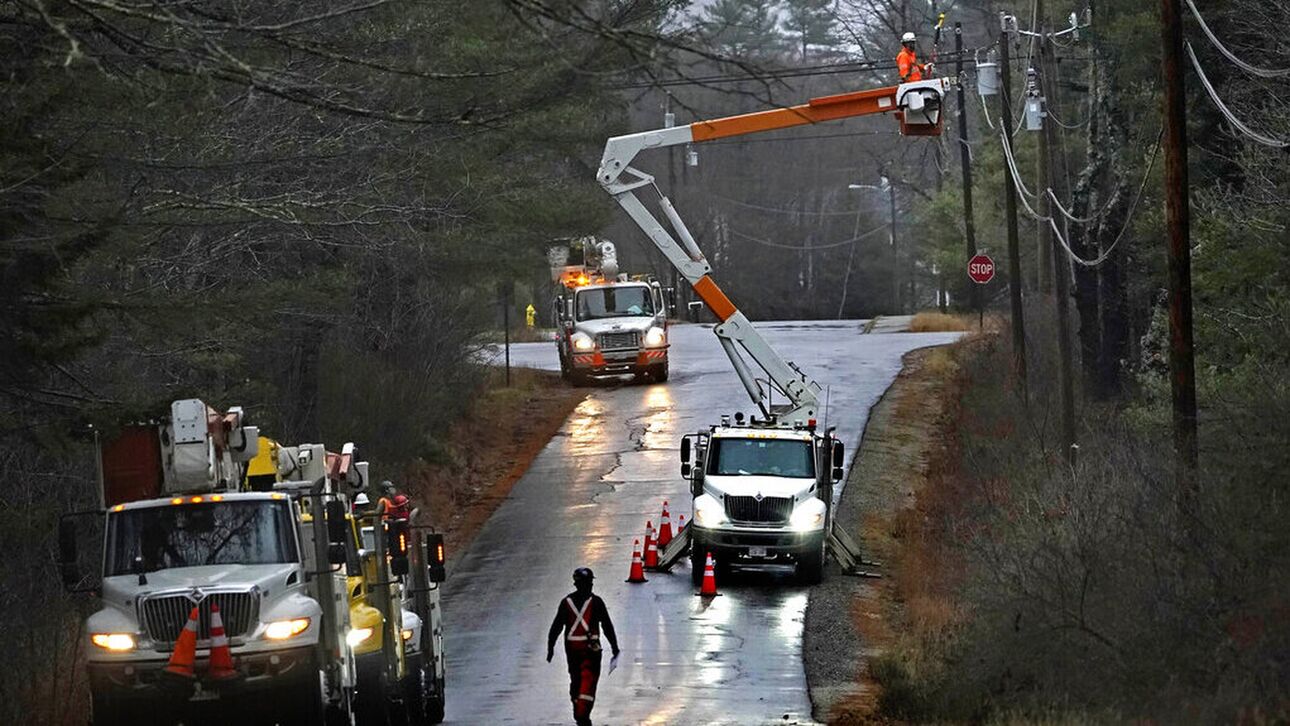 Σφοδρή κακοκαιρία πλήττει τον Καναδά – 4 νεκροί & 900.000 νοικοκυριά χωρίς ρεύμα