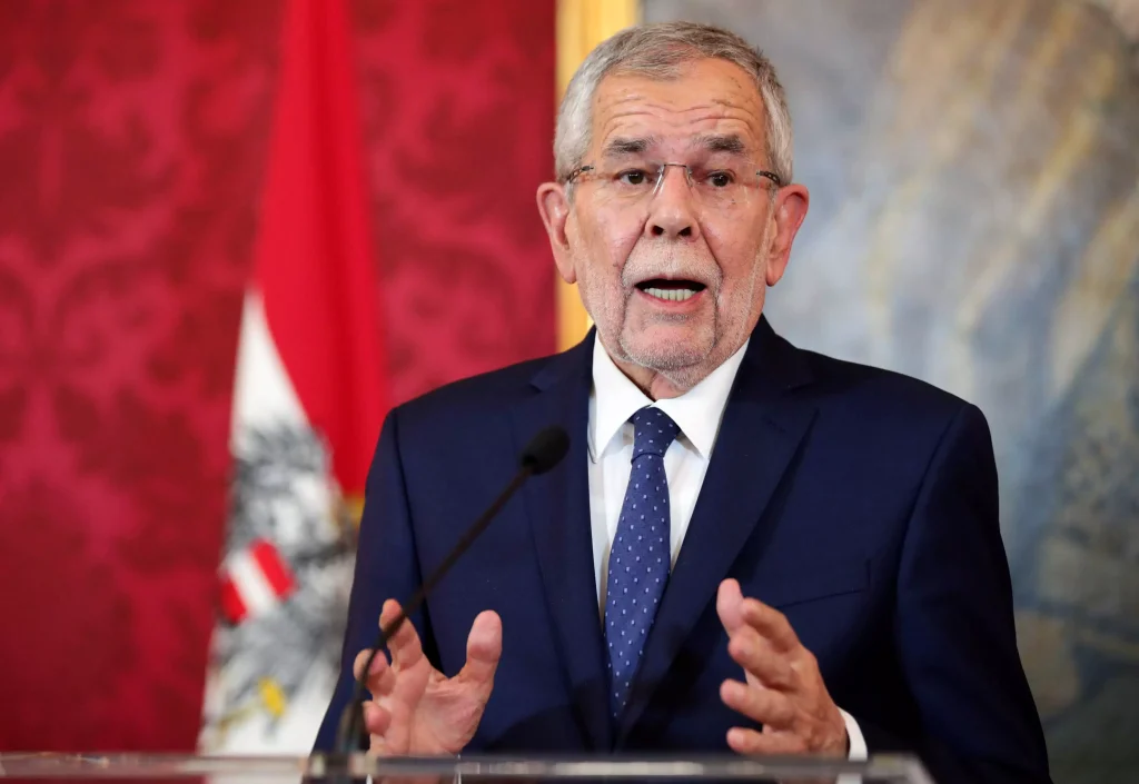 Αυστρία: Και πάλι υποψήφιος για το αξίωμα ανακοίνωσε ότι θα είναι ο 78χρονος πρόεδρος Βαν ντερ Μπέλεν