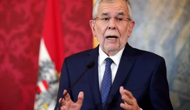 Αυστρία: Και πάλι υποψήφιος για το αξίωμα ανακοίνωσε ότι θα είναι ο 78χρονος πρόεδρος Βαν ντερ Μπέλεν