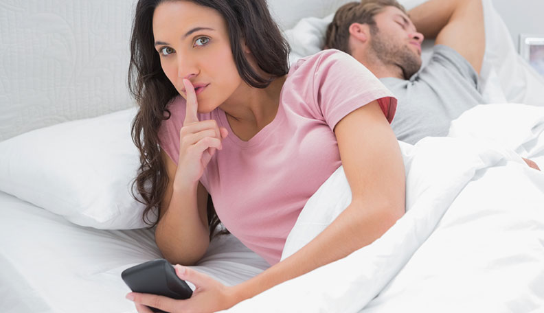 Έρευνα: Αν μια γυναίκα κάνει «αυτό» στον έρωτα … τότε είναι πιο πιθανό να σας απατήσει