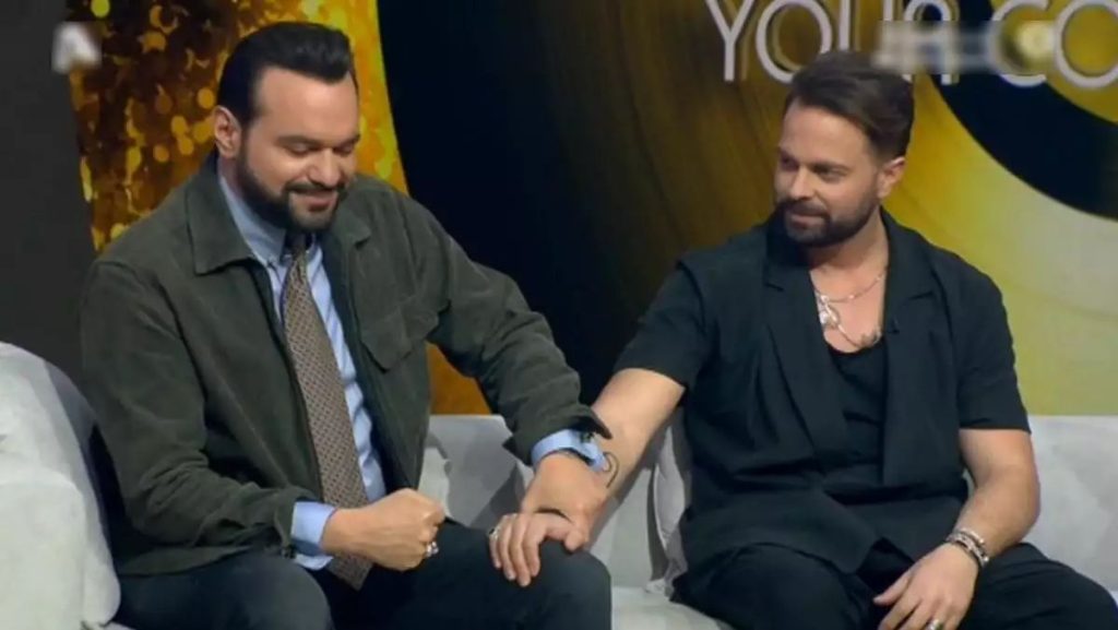 Chart Show: «Λύγισε» ο Γιώργος Αρσενάκος με το τροχαίο του Ηλία Βρεττού (βίντεο)