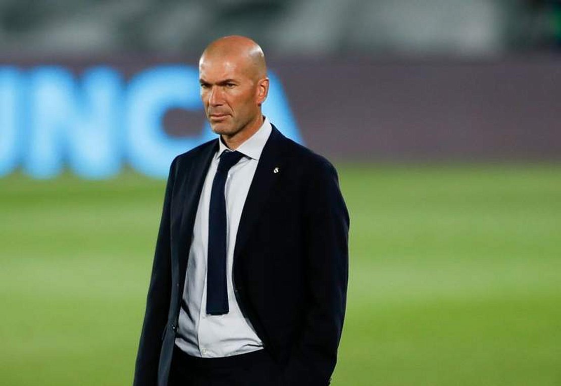 Ζ.Ζιντάν: Αρνητικός στο ενδεχόμενο να αναλάβει την Παρί Σεν Ζερμέν