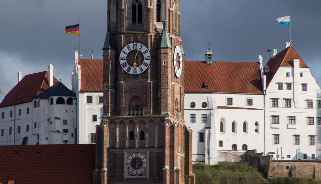 Τρία εντυπωσιακά γοτθικά κάστρα που αξίζει να επισκεφθείτε