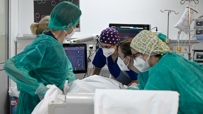 Θ.Ψαλτοπούλου για ευλογιά των πιθήκων: «Αν αυξηθούν τα κρούσματα μπορεί να επιστρέψει η μάσκα»