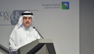 Επικεφαλής Saudi Aramco: «Η παγκόσμια κοινότητα μπορεί να βρεθεί αντιμέτωπη με κραχ στα επίπεδα προσφοράς»