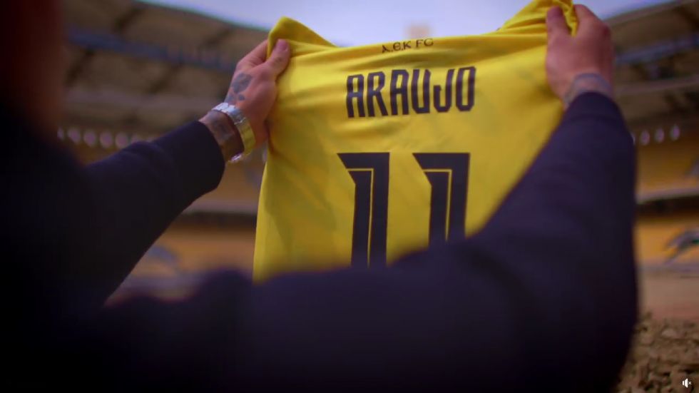 ΑΕΚ: Οι φανέλες της πρώτης σεζόν στην «Αγιά Σοφιά» (φωτο)