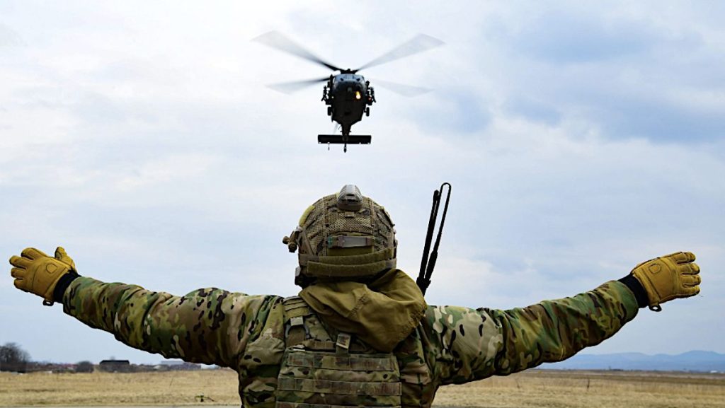 Μαζική συγκέντρωση ρωσικών δυνάμεων στην Ζαπορίζιε – Ρωσικοί πύραυλοι cruise κατέστρεψαν την σιδηροδρομική σύνδεση με Dnepropetrovsk