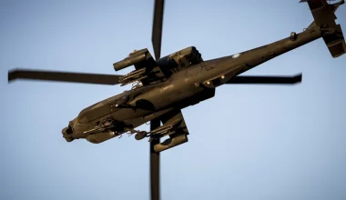 Αναγκαστική προσγείωση επιθετικού ελικοπτέρου Apache της Αεροπορίας Στρατού στην Εύβοια