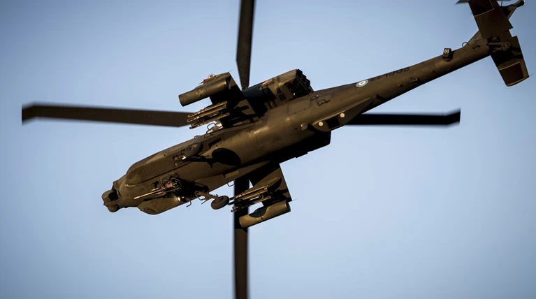 Αναγκαστική προσγείωση επιθετικού ελικοπτέρου Apache της Αεροπορίας Στρατού στην Εύβοια