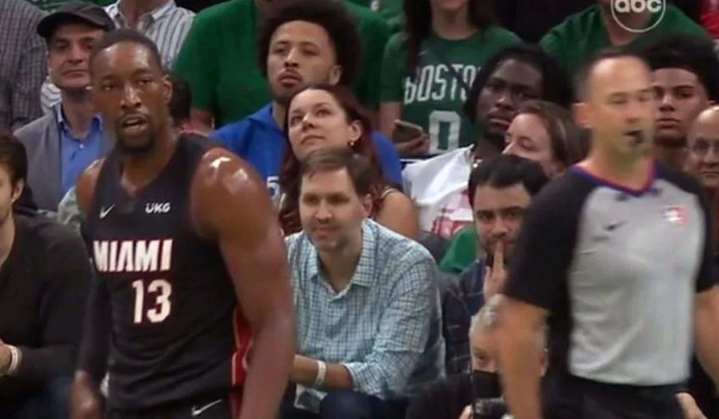 Με το VIP αεροσκάφος (που πληρώνουν οι φορολογούμενοι) ο Κ.Μητσοτάκης στις ΗΠΑ και για τον αγώνα NBA