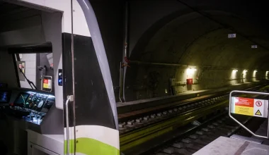Κορυδαλλός: Άνδρας έπεσε στις ράγες του Μετρό