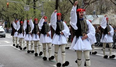 Στις 5 Ιουνίου η ελληνική παρέλαση στην 5η Λεωφόρο με τη συμμετοχή των Ευζώνων της Προεδρικής Φρουράς