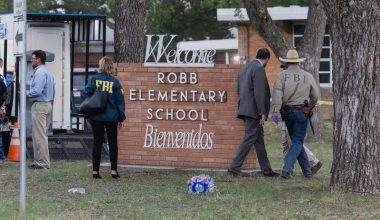 Μακελειό στο Τέξας – Ο δράστης του πολλαπλού φονικού είχε προειδοποιήσει: «Τώρα θα επιτεθώ σε σχολείο»