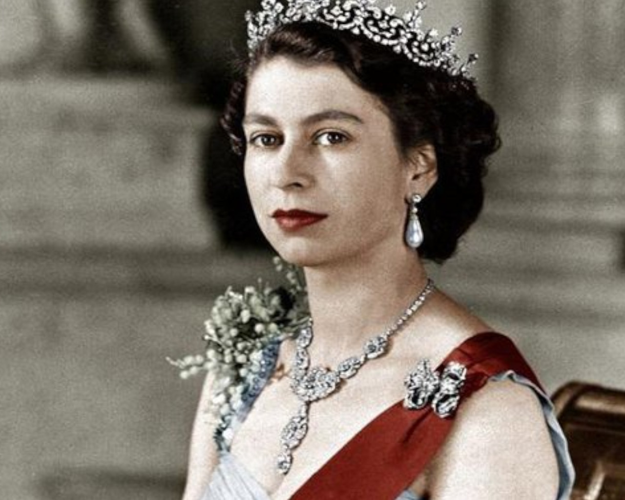 Βασίλισσα Ελισάβετ: Άγνωστες πτυχές της ζωής της μέσα από αδημοσίευτο βίντεο του BBC