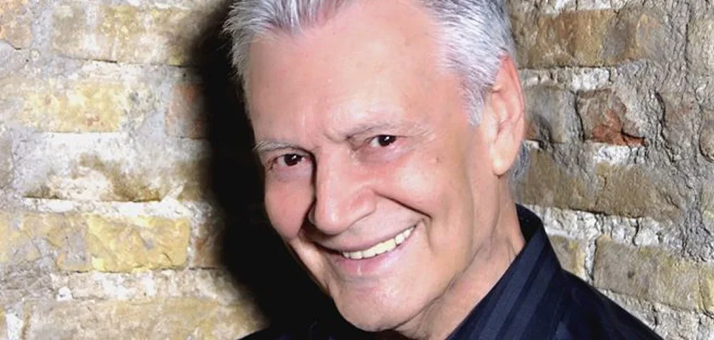 Φίλιππος Νικολάου: «Όταν ήμουν στο δημοτικό βγήκα στο πεζοδρόμιο για να φέρνω χρήματα στο σπίτι»