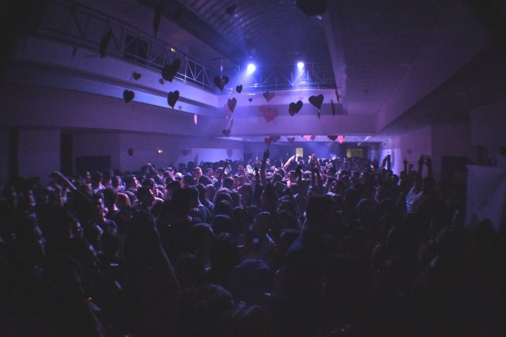 Βόλος: Στο νοσοκομείο λόγω μέθης 10 άτομα μετά το μεγάλο πάρτι του Πανεπιστημίου Θεσσαλίας