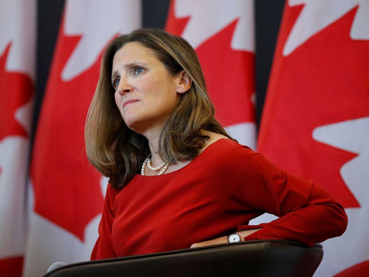 Υπουργός Οικονομικών του Καναδά: «Οι Ρώσοι ολιγάρχες θέλουν να αποπληρώσουν τις κυρώσεις»