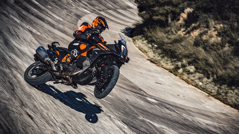 Aυστρία: Πρόστιμο ως 10.000 ευρώ σε όποιον κάνει σούζες