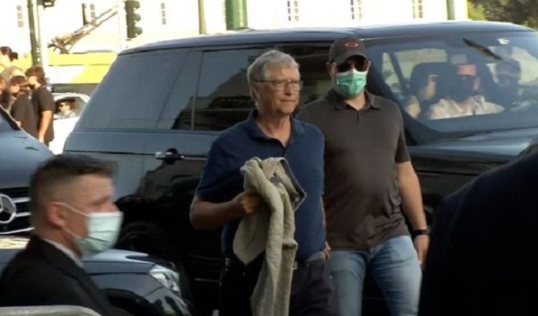 Την Ακρόπολη επισκέφθηκε ο Μπιλ Γκέιτς – Θα ταξιδέψει στα ελληνικά νησιά