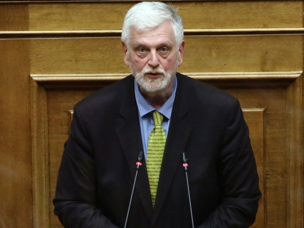 Γ.Λοβέρδος για ΑΕΙ με αντι-παράδειγμα τον Κ.Μητσοτάκη: «Τι να κάνουμε; Δεν μπορούμε να πάμε στο Χάρβαρντ»