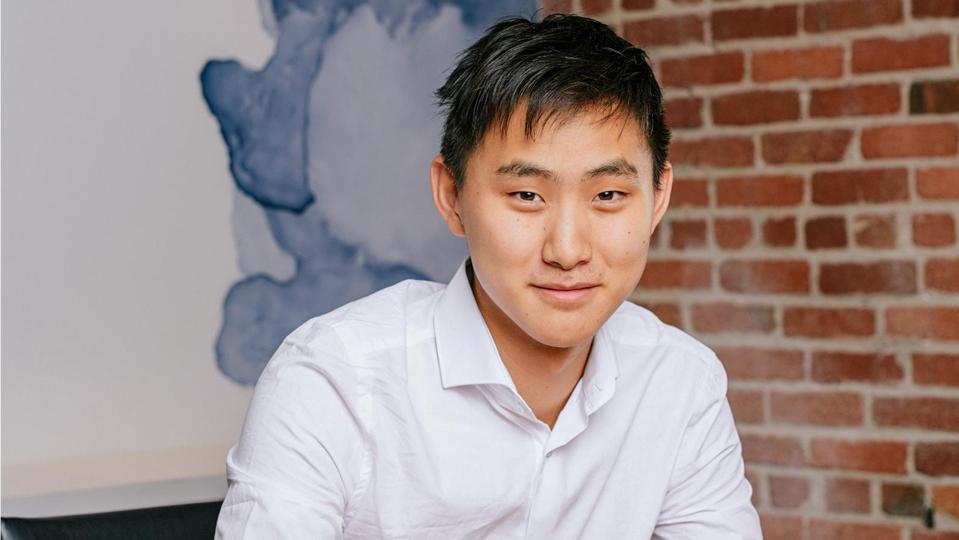 Ο 25χρονος Alexandr Wang είναι ο νεότερος δισεκατομμυριούχος του πλανήτη
