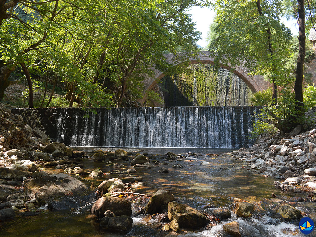 Τρίκαλα: Εξόρμηση στον καταρράκτη της Παλαιοκαρυάς – Μια διαδρομή που θα σας «χαρίσει» στιγμές ηρεμίας (φώτο)
