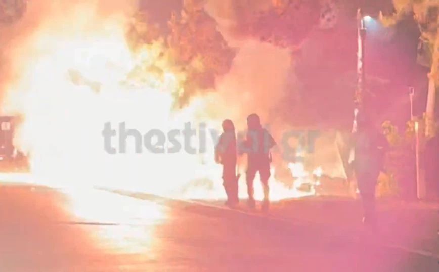 Θεσσαλονίκη: Επεισόδια στο ΑΠΘ με μολότοφ και δακρυγόνα (βίντεο)