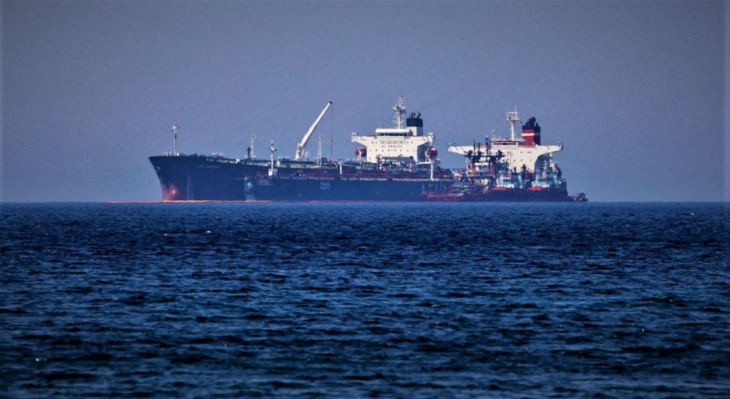 Τελεσίγραφο Τεχεράνης προς Αθήνα: «Ή μας πληρώνετε το πετρέλαιο και το πλοίο ή θα κατάσχουμε ένα πλοίο σας κάθε μήνα»