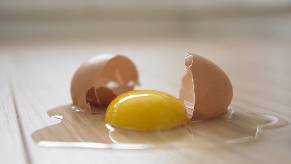 Προσοχή: Αν δείτε αυτό μέσα στο αυγό καλύτερα να μην το καταναλώσετε