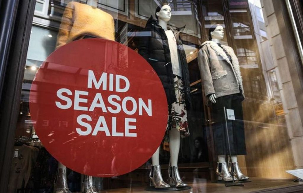 Τον Ιούνιο η τροπολογία για την κατάργηση των ενδιάμεσων εκπτώσεων