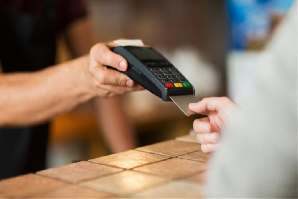 Φορολατρία: Σήμερα η Δημόσια Κλήρωση για τις συναλλαγές Απριλίου