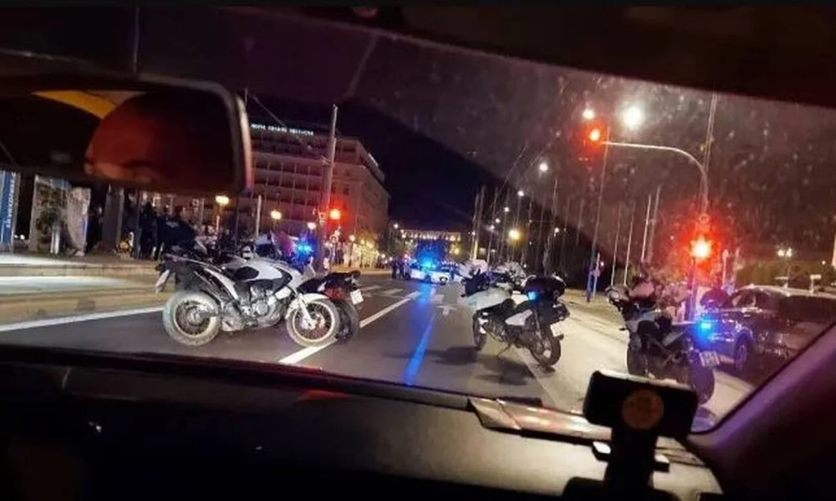 Σύνταγμα: Συνελήφθη ένοπλος που απειλούσε να ανοίξει πυρ στο μνημείο του Άγνωστου Στρατιώτη