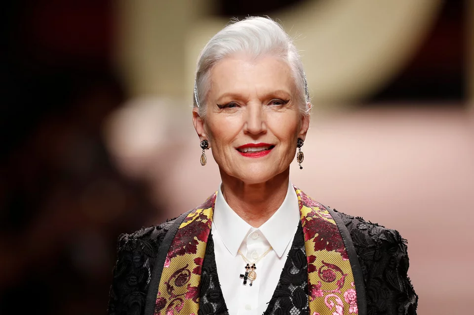 Μητέρα Έλον Μασκ: «Του είπα να μην φτιάξει ηλεκτρικά αυτοκίνητα και πυραύλους αλλά δεν με άκουσε»