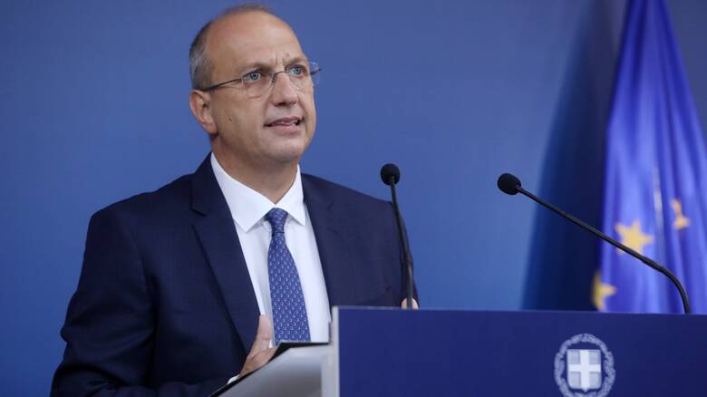 Μη απαραίτητα για την εθνική μας άμυνα κατά τον Γ.Οικονόμου τα τεθωρακισμένα που στέλνει η κυβέρνηση στην Ουκρανία