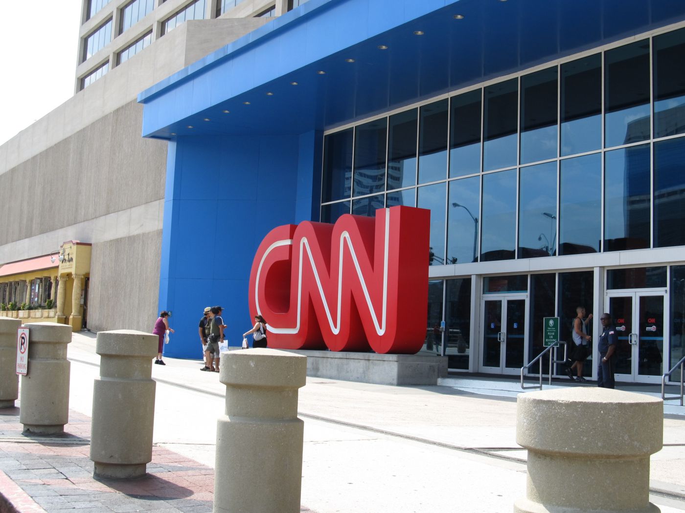 Τέλος στην κατάχρηση της «έκτακτης είδησης» βάζει το CNN – Πολλά τα παράπονα των πολιτών για το κανάλι