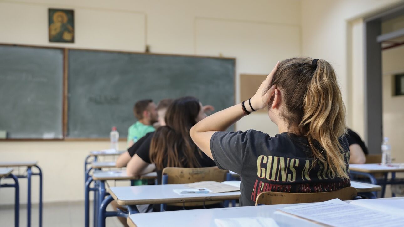 Πανελλήνιες: Πώς μπορεί το στρες να επηρεάσει την περίοδο των μαθητριών;