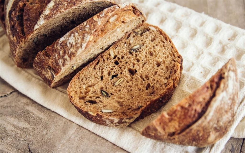 Θα πούμε το ψωμί… ψωμάκι: Μέχρι και 3,20€ θα φτάσει το κιλό! – Εξετάζεται η μείωση ΦΠΑ σε άρτο & τρόφιμα