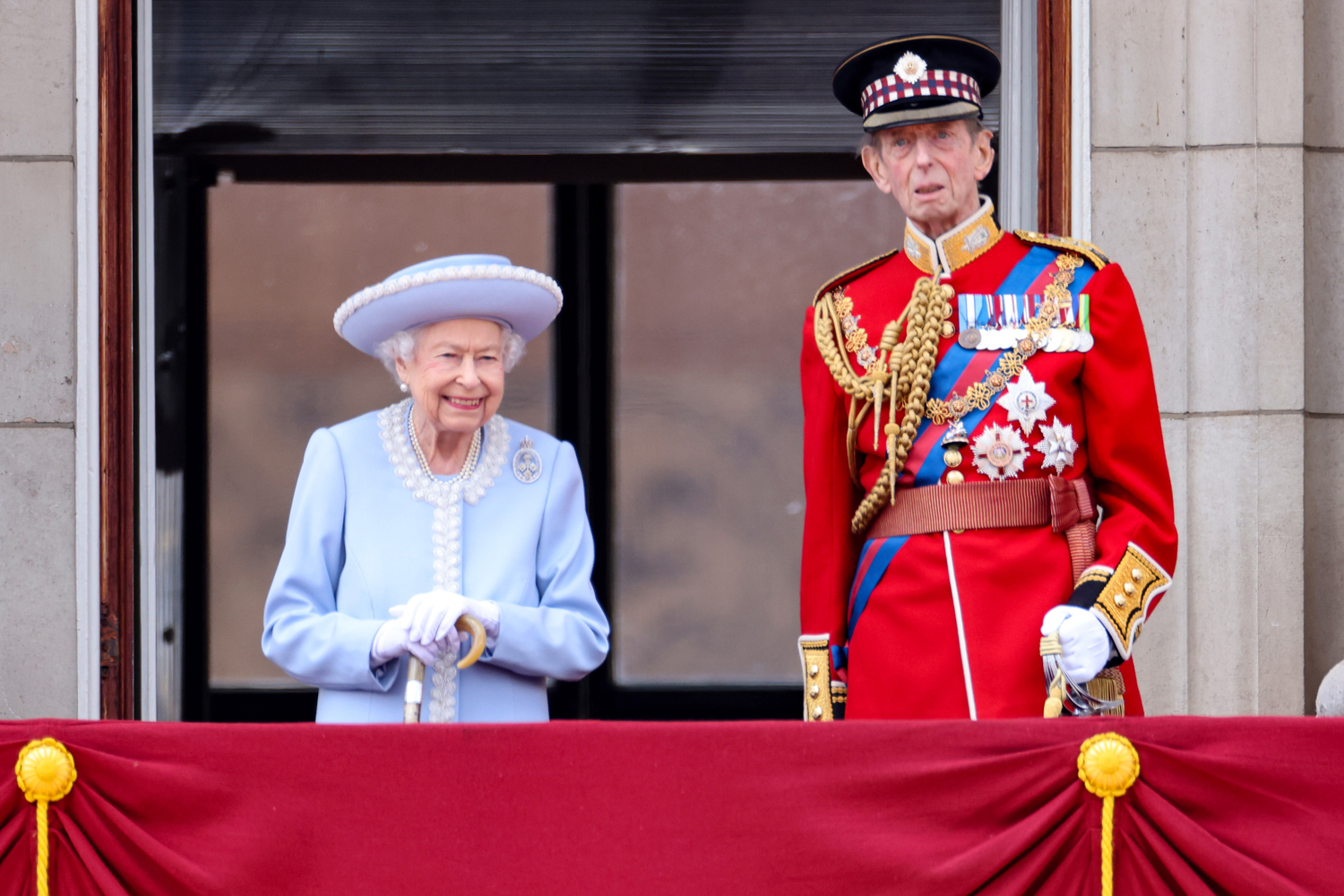 Ανησυχία για τη βασίλισσα Ελισάβετ: Δεν θα παραστεί στην αυριανή ακολουθία λόγω δυσφορίας