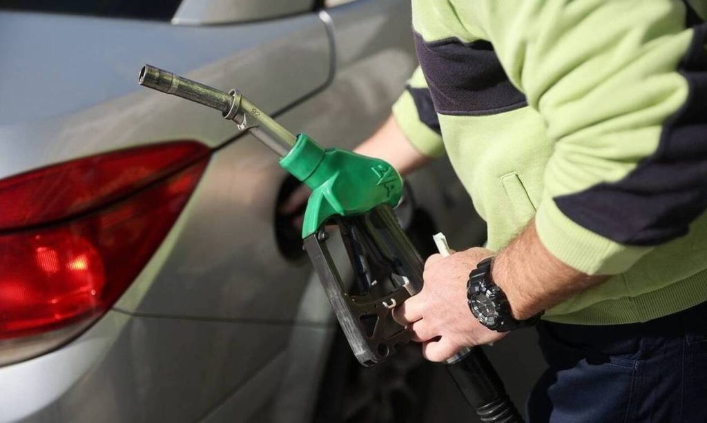 Καύσιμα: Παρατείνεται έως τις 30 Ιουνίου το επίδομα πετρελαίου κίνησης